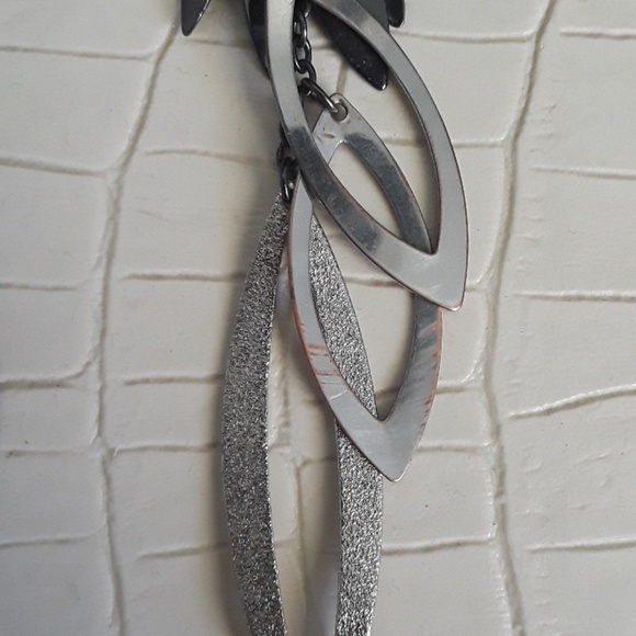 Long earrings - Picture 2 of 6